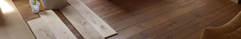 Parket reparatie. Dezelfde planken.